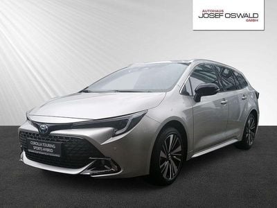 Neu Toyota Corolla 98 PS (72 kW) 2025 Silber Kombi