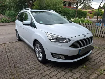 Gebraucht Ford C-MAX Titanium 150 PS (110 kW) 2018 Weiß Van / Kleinbus