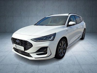 Weiß Gebraucht 2024 Ford Focus ST-Line Limousine | 19.900 € (Fairer Preis)
