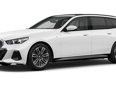 Weiß Gebraucht 2025 BMW 520 Comfort Edition Kombi | 57.820 € (Fairer Preis)