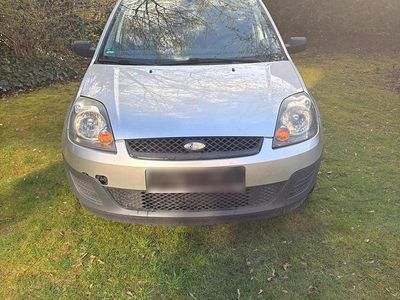 Gebraucht Ford Fiesta 75 PS (55 kW) 2006 Silber Kleinwagen