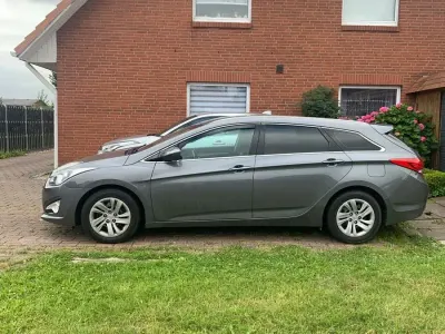 Gebraucht Hyundai i40 136 PS (100 kW) 2014 Grau Kombi