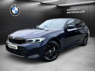 Second-hand BMW 330e Shadowline 292 CP (214 kW) 2022 Albastru Break