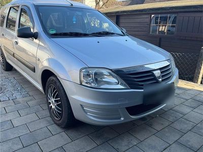 Gebraucht Dacia Logan 75 PS (55 kW) 2009 Silber Van / Kleinbus