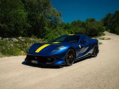 Gebraucht Ferrari 812 829 PS (609 kW) 2022 Blau