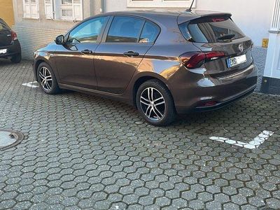 Gebraucht Fiat Tipo Pop 95 PS (69 kW) 2018 Braun Limousine