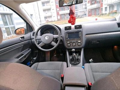 Gebraucht VW Golf V 105 PS (77 kW) 2005 Silber Kleinwagen