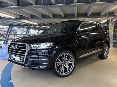 Second-hand Audi Q7 S-Line 272 CP (200 kW) 2018 Negru SUV