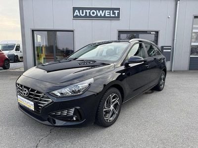 Gebraucht Hyundai i30 Trend 120 PS (88 kW) 2023 Schwarz Kombi