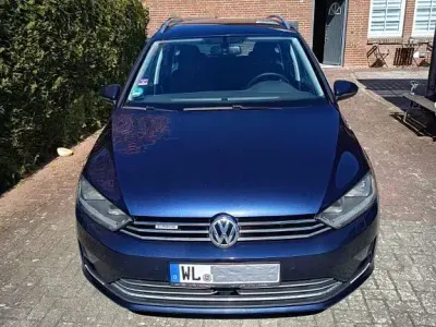 Używany VW Golf Sportsvan Allstar 110 KM (80 kW) 2016 Niebieski Minivan