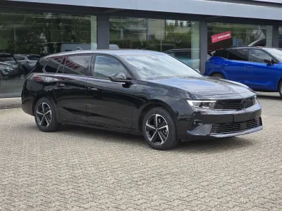 Gebraucht Opel Astra 131 PS (96 kW) 2025 Schwarz Kleinwagen