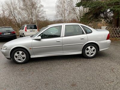 gebraucht Opel Vectra 1.6 16V AUTOMATIK,XENON,TÜV