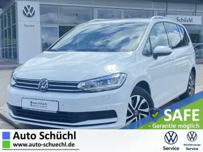 Gebraucht VW Touran Active 150 PS (110 kW) 2023 Pure white Van / Kleinbus