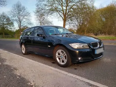 Gebraucht BMW 318 143 PS (105 kW) 2009 Schwarz Kombi