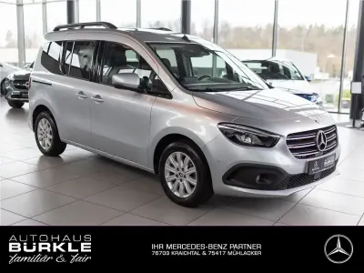 Gebraucht Mercedes T180 Edition 116 PS (85 kW) 2024 Silber Van / Kleinbus