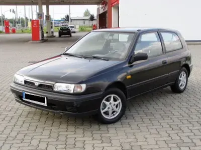Usata Nissan Sunny 75 CV (55 kW) 1992 Nero Utilitaria