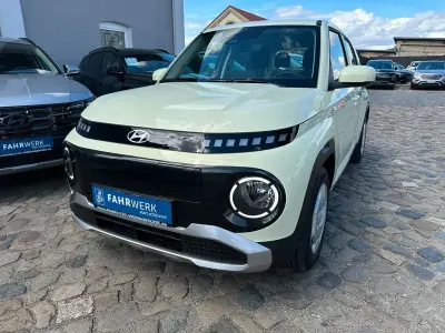 Neu Hyundai Inster 85 kW (116 PS) 2025 Gelb Kleinwagen