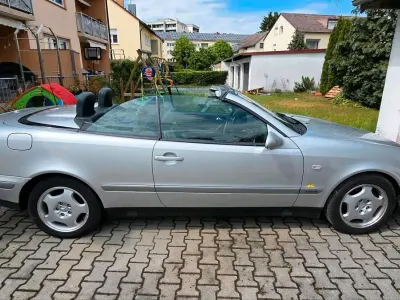 Gebraucht Mercedes CLK230 193 PS (141 kW) 1999 Grau Cabrio