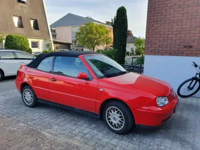 Używany VW Golf 116 KM (85 kW) 2001 Czerwony Kabriolet