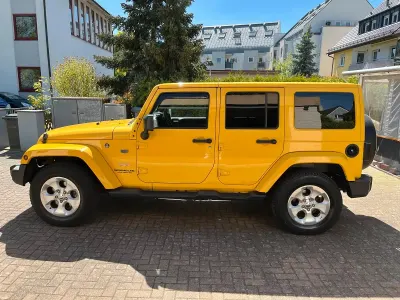 Begagnad Jeep Wrangler Sahara 200 HK (147 kW) 2015 Gul SUV