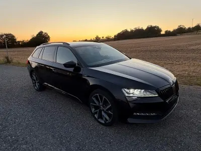 Gebraucht Skoda Superb SportLine 190 PS (139 kW) 2019 Schwarz Kombi