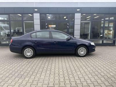 Gebraucht VW Passat Comfortline 102 PS (75 kW) 2009 Blau Limousine