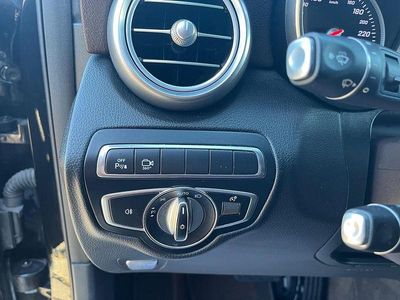 Second-hand Mercedes GLC350 Exclusive 258 CP (189 kW) 2017 Negru SUV