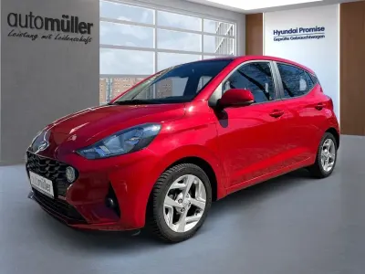 Gebraucht Hyundai i10 Trend 84 PS (61 kW) 2022 Rot Kleinwagen