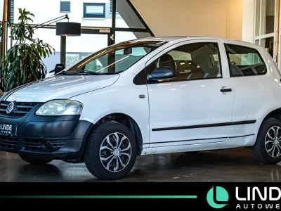 Gebraucht VW Fox 54 PS (39 kW) 2006 Weiß Kleinwagen