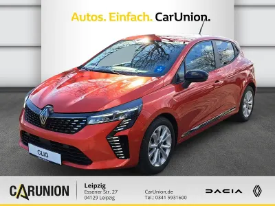Używany Renault Clio V Evolution 91 KM (66 kW) 2024 Czerwony Sedan/Limuzyna