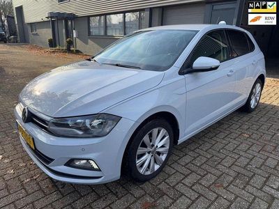 Weiß Gebraucht 2019 VW Polo Comfortline Limousine | 7.139 €