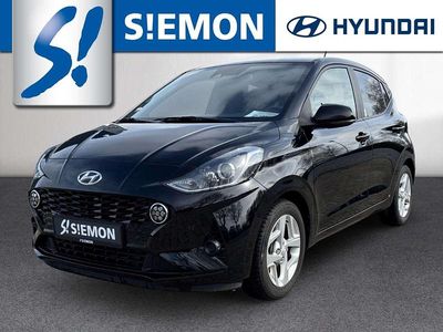 Gebraucht Hyundai i10 GO! 67 PS (49 kW) 2023 Schwarz Kleinwagen