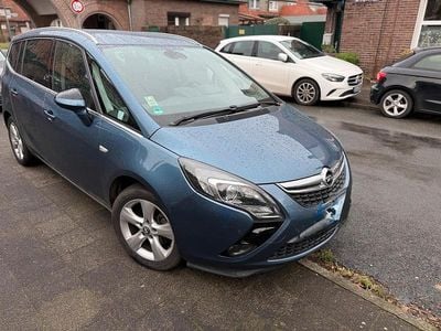 Blau Gebraucht 2014 Opel Zafira Tourer Van / Kleinbus | 9.300 € (Fairer Preis)