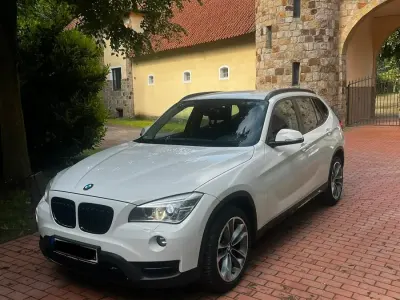 Gebraucht BMW X1 Sport Line 184 PS (135 kW) 2015 Weiß SUV
