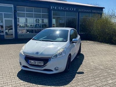 Usata Peugeot 208 Allure 114 CV (83 kW) 2013 Bianco Utilitaria