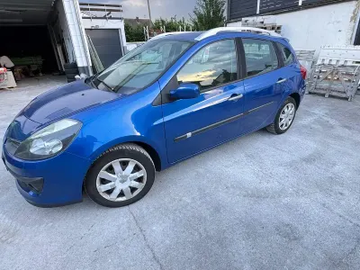 Gebraucht Renault Clio GrandTour Dynamique 101 PS (74 kW) 2008 Blau Kombi