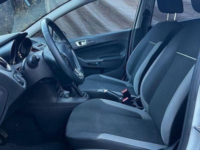 Usata Ford Fiesta Celebration 101 CV (74 kW) 2016 Bianco Berlina