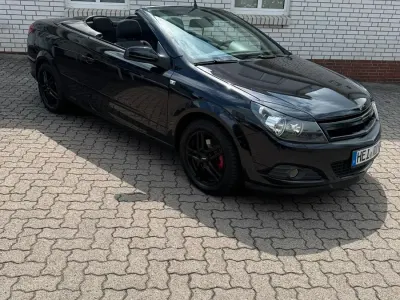 Gebraucht Opel Astra Cabriolet 140 PS (102 kW) 2007 Schwarz Cabrio
