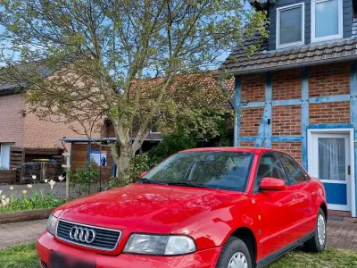 Brugt Audi A4 101 HK (74 kW) 1997 Rød Sedan