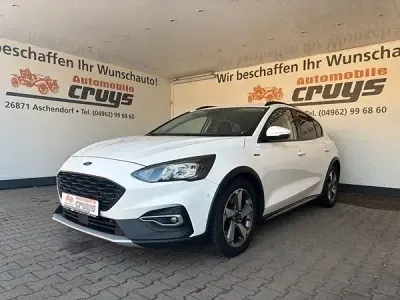 Gebraucht Ford Focus Active 150 PS (110 kW) 2020 Frozen white Limousine