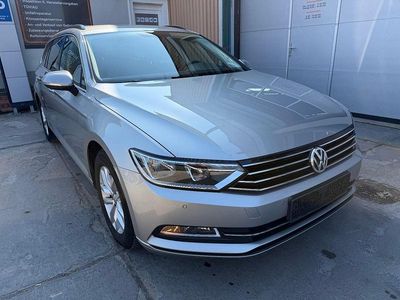 Gebraucht VW Passat Comfortline 150 PS (110 kW) 2016 Silber Kombi