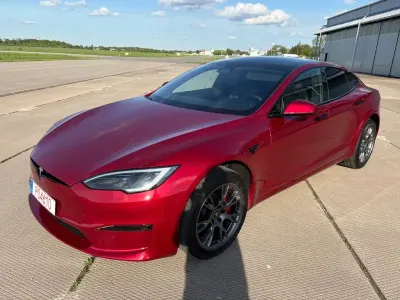 Gebraucht Tesla Model S Plaid 759 kW (1033 PS) 2023 Rot Kleinwagen