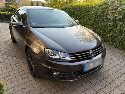 Gebraucht VW Eos Sportline 122 PS (89 kW) 2013 Braun Cabrio