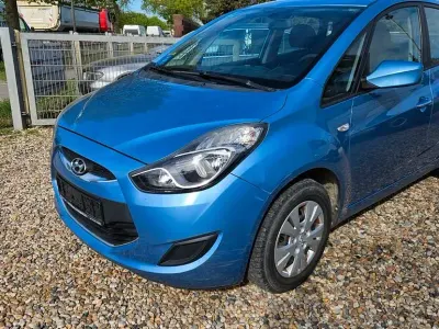 Gebraucht Hyundai ix20 Classic 90 PS (66 kW) 2013 Blau Kleinwagen
