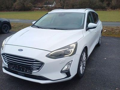 Gebraucht Ford Focus Titanium 150 PS (110 kW) 2019 Weiß Limousine