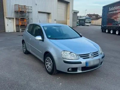 Używany VW Golf V 75 KM (55 kW) 2006 Srebrny Hatchback