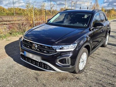Gebraucht VW T-Roc Life 150 PS (110 kW) 2024 Schwarz SUV