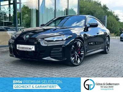 Gebraucht BMW M4 M Sport 374 PS (275 kW) 2025 Coupé