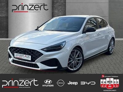 Polar white / sol Gebraucht 2022 Hyundai i30 N Performance Limousine | 31.970 € (Teuer)