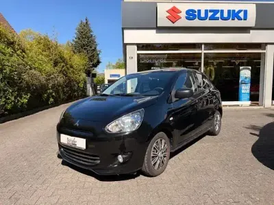 Gebraucht Mitsubishi Space Star Diamant Edition 80 PS (58 kW) 2015 Schwarz Limousine